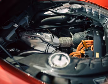 Под капотом Ferrari 296 GTB [Japan] '2022–н.в.