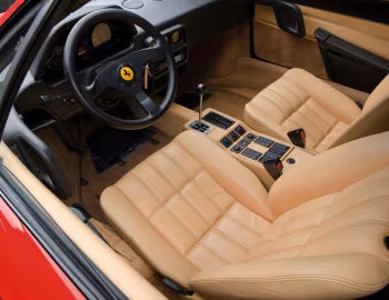 Интерьер Ferrari 328 GTS [North America] '1985–89