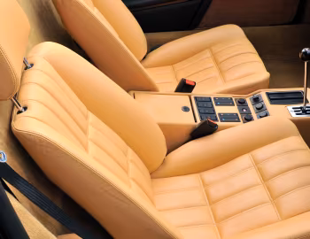 Interior Ferrari 328 GTS [UK-spec] '1985–89
