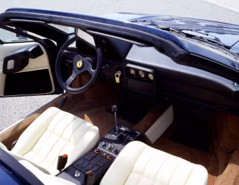 Intérieur Ferrari 328 GTS Pre-produzione (#56105) '09.1985