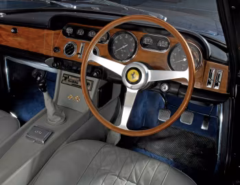 Panneau avant Ferrari 330 GT 2+2 [UK-spec] (Series II) '1965–67