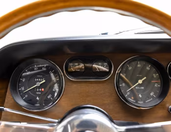 Tableau de bord Ferrari 330 GT 2+2 Interim '04–09.1965