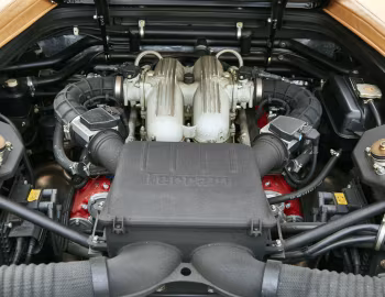 Sous la capuche Ferrari 348 Spider [North America] '1993–95