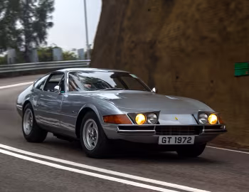 Ferrari 365 GTB/4 "Daytona" [UK-spec] '1971–73