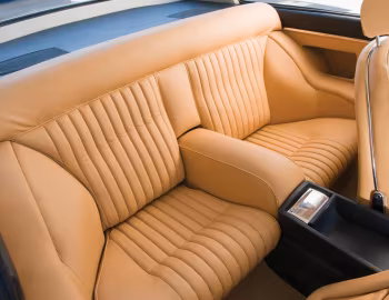 Interior Ferrari 365 GT 2+2 [North America] '1968–71