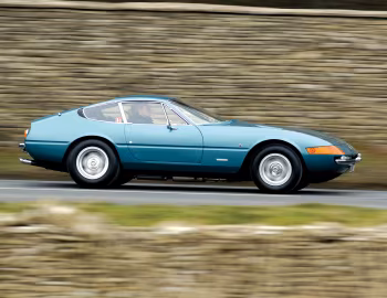 Ferrari 365 GTB/4 "Daytona" [UK-spec] '1971–73