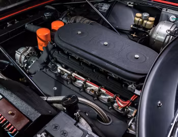 Bajo el capó Ferrari 365 GTB/4 "Daytona" [UK-spec] '1969–71