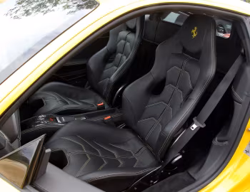 Интерьер Ferrari 458 Italia [UK-spec] '2010–15