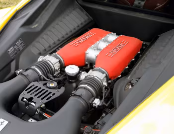 Под капотом Ferrari 458 Italia [UK-spec] '2010–15