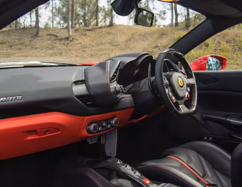 内饰 Ferrari 488 GTB [Australia] '2015–19