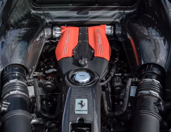 发动机舱 Ferrari 488 GTB [Australia] '2015–19