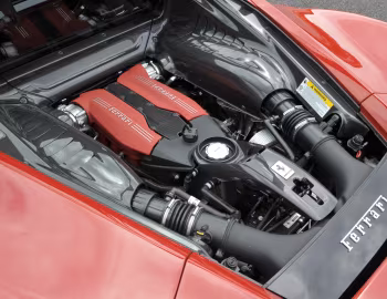 Под капотом Ferrari 488 GTB [Japan] '2015–19