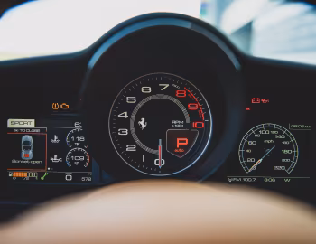 Комбинация приборов Ferrari 488 Spider [North America] '2016–19