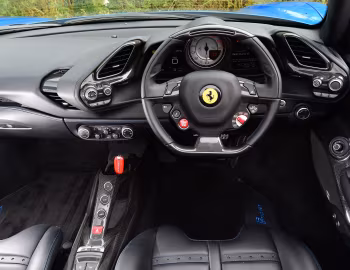 中控台 Ferrari 488 Spider [UK-spec] '2016–19