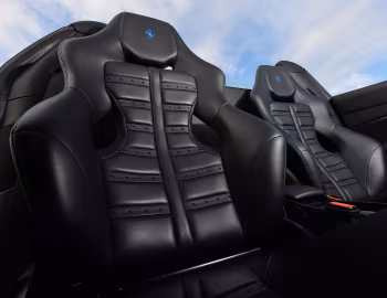 内饰 Ferrari 488 Spider [UK-spec] '2016–19