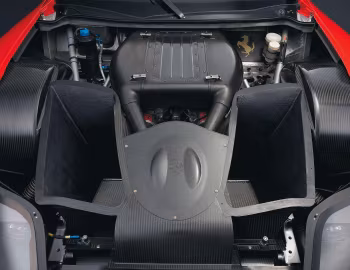 Пад капотам Ferrari 575 GTC '2003–05