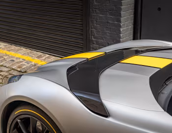 Ferrari 812 Competizione [UK-spec] '2021–н.в.