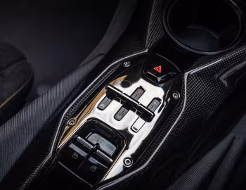 Интерьер Ferrari 812 Competizione [UK-spec] '2021–н.в.