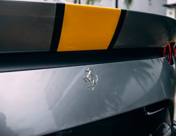 Логотип Ferrari 812 Competizione [Asia RHD] '2021–н.в.
