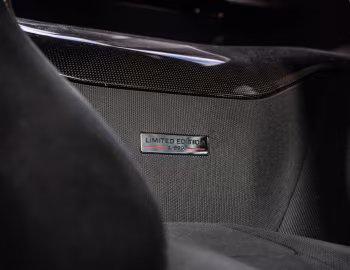 Ferrari 812 Competizione [UK-spec] '2021–н.в.