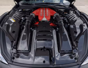 Sous la capuche Ferrari 812 Competizione [North America] '2021–pr.