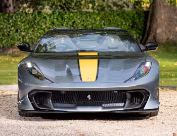Ferrari 812 Competizione A [UK-spec] '2021–pr.