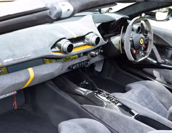 Intérieur Ferrari 812 Competizione A [UK-spec] '2021–pr.