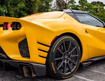 Ferrari 812 Competizione A Tailor Made [North America] (#301363) '2024