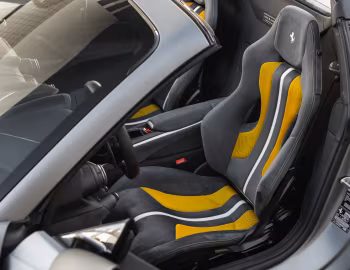 Intérieur Ferrari 812 GTS Tailor Made "inspired by raw aluminum" (#271222) '09.2021