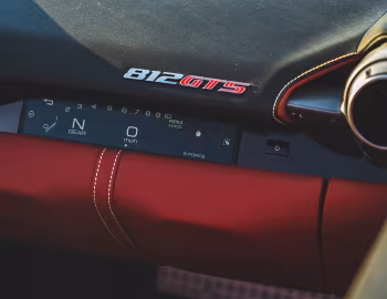 内饰 2021–24 Ferrari 812 GTS [North America] '2020–24