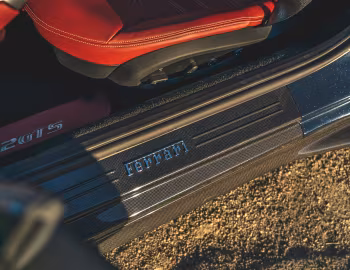 内饰 2021–24 Ferrari 812 GTS [North America] '2020–24