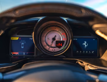 仪表台 2021–24 Ferrari 812 GTS [North America] '2020–24