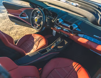 内饰 2021–24 Ferrari 812 GTS [North America] '2020–24