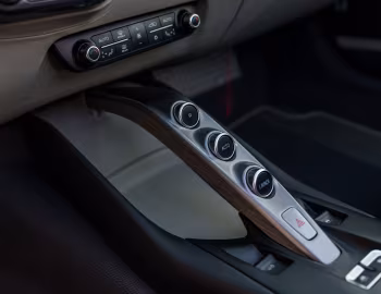 Intérieur Ferrari 812 GTS Tailor Made "inspired by metallic bronze hues" (#271948) '09.2021
