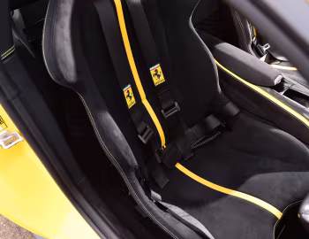 内饰 Ferrari 812 Superfast [UK-spec] '2017–21