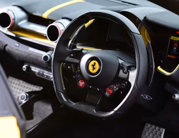 内饰 Ferrari 812 Superfast [UK-spec] '2017–21