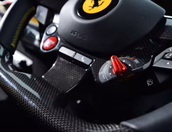 内饰 Ferrari 812 Superfast [UK-spec] '2017–21