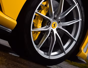 Ferrari 812 Superfast [UK-spec] '2017–21