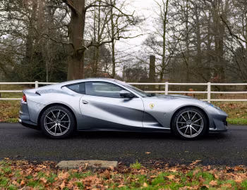 Ferrari 812 Superfast [UK-spec] '2017–21