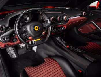 Intérieur Ferrari F12berlinetta "The Red Boxer" (#229974) '08.2017
