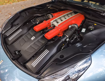 Sous la capuche Ferrari F12berlinetta "The Barchetta" (#228080) '05.2017