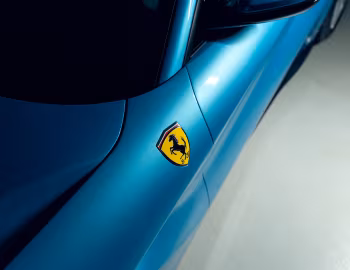 Logo Ferrari F12berlinetta "The Quintessential Gentlemen Driver’s Ferrari" (#226133) '2017