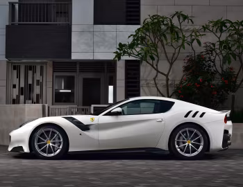 Ferrari F12tdf [UK-spec] '2016–17