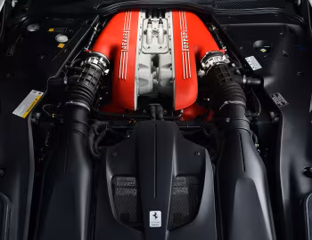 Под капотом Ferrari F12tdf [UK-spec] '2016–17