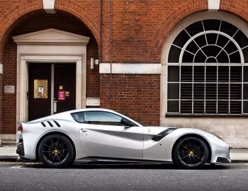 Ferrari F12tdf [UK-spec] '2016–17