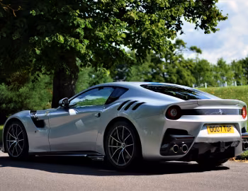 Ferrari F12tdf Tailor Made [UK-spec] '2016–17