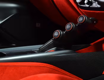 Интерьер Ferrari F12tdf [UK-spec] '2016–17
