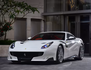 Ferrari F12tdf [UK-spec] '2016–17