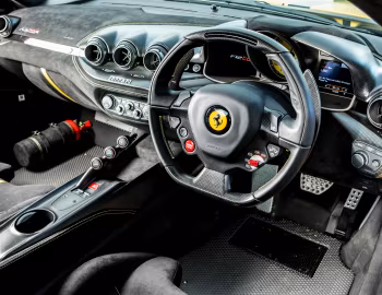 Тарпеда Ferrari F12tdf Tailor Made [UK-spec] '2016–17