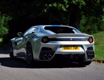 Ferrari F12tdf Tailor Made [UK-spec] '2016–17